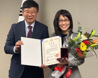 Jiyoung Suh, Vice President of The Korea Society, has been awarded the ROK Prime Minister’s Citation